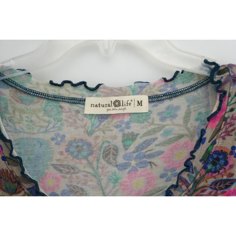 Natural Life T-Shirt Size M Multicolor Floral Lettuce Edge Trim Excellent - Picture 2 of 5